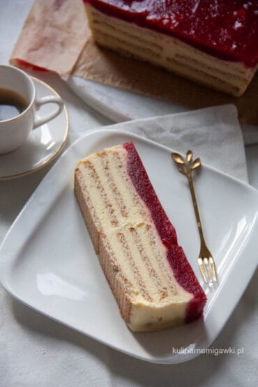 sernik gotowany z truskawkami 4