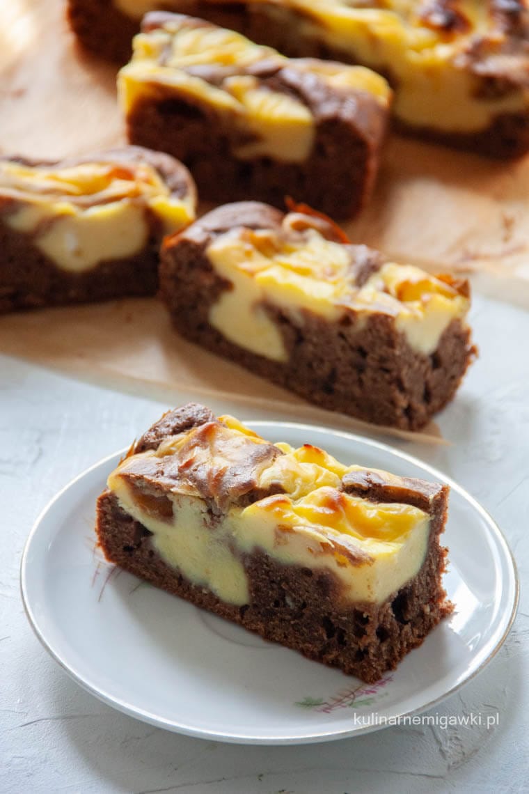 Czekoladowe ciasto z serem
